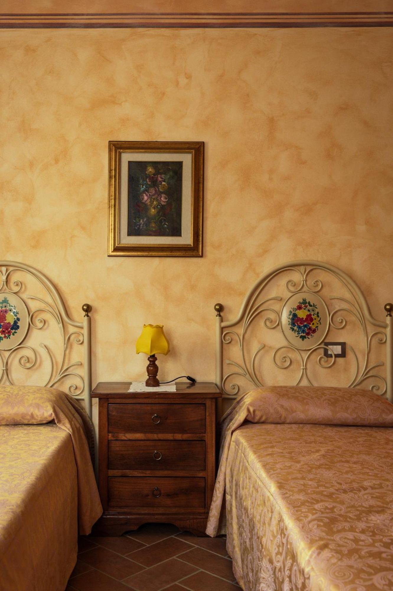 Agriturismo Casal Gheriglio ลูชินญาโน ภายนอก รูปภาพ